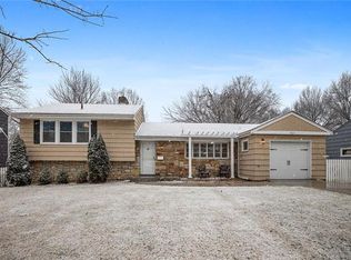 4817 W 65th Ter, Prairie Village, KS 66208