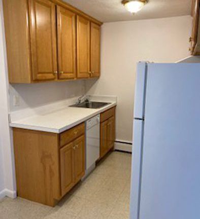 2nd image of 60 Franklin St #1
