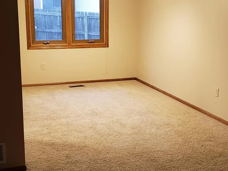 9020 Iltis Dr — Photo 14