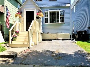 22 Mount View Pl, Lancaster, NY 14086