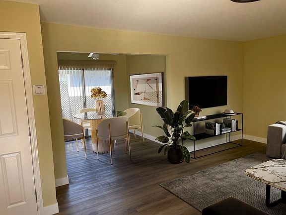 2nd image of 1423 Regent St #3