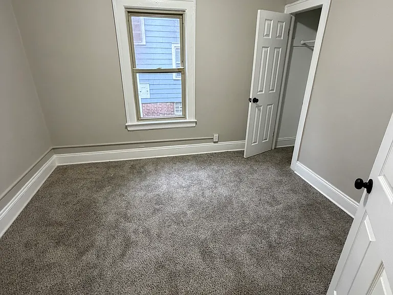 1558 Ivydale Rd #1 — Photo 9