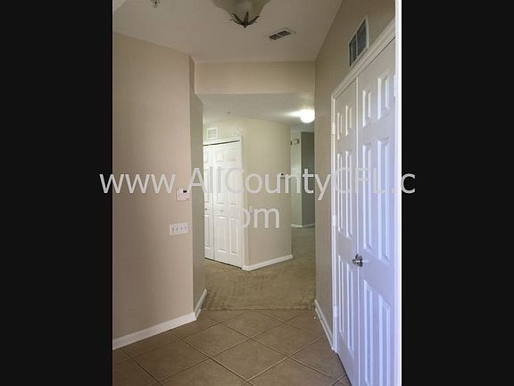 5th image of 6443 Axeitos Ter Unit 106