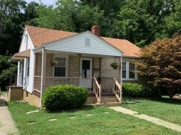 308 Village Dr