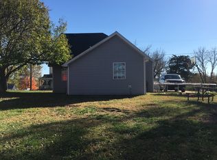 102 W College St, Bunceton, MO 65237