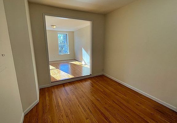 3rd image of 629 Union St APT 4L