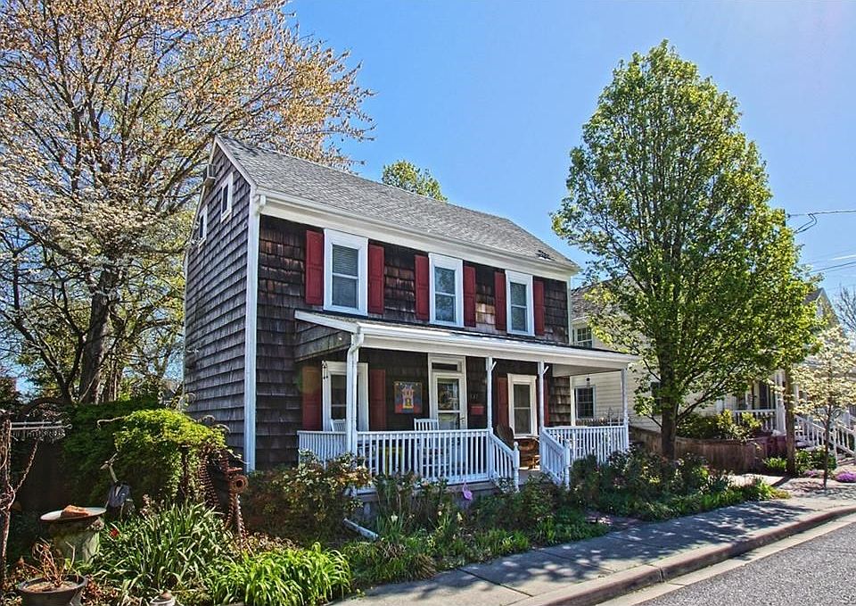 1st image of 137 Jefferson Ave