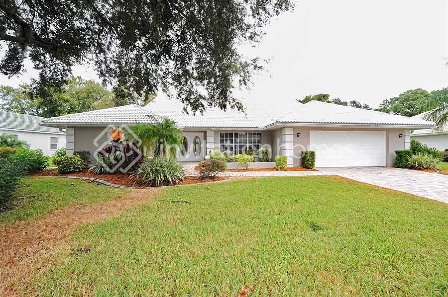 828 Carnoustie Dr Venice, FL 34293 — Photo 1