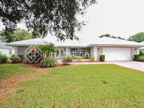 828 Carnoustie Dr, Venice, FL 34293