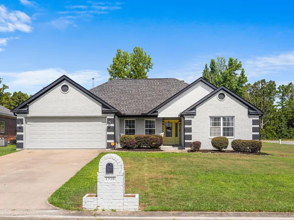 1729 Pilot Ct, Jacksonville, AR 72076