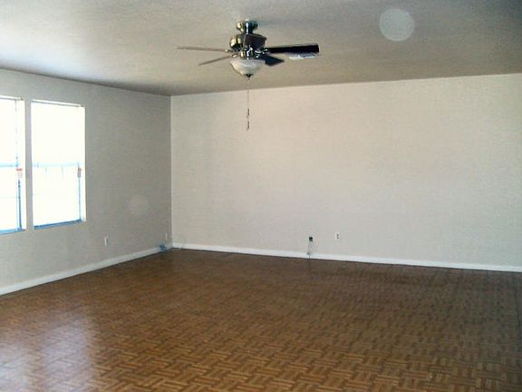 5th image of 479 Claremore St