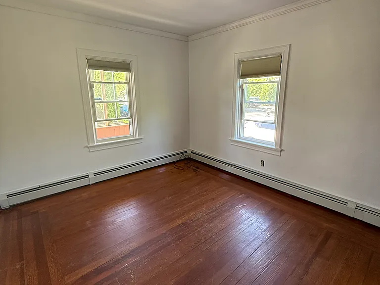 29 Eton Ave — Photo 17