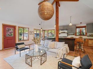 71 Park Rd, Fairfax, CA 94930