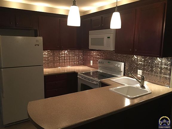2nd image of 1007 West St