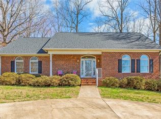 646 Terrace Dr, Lexington, NC 27295