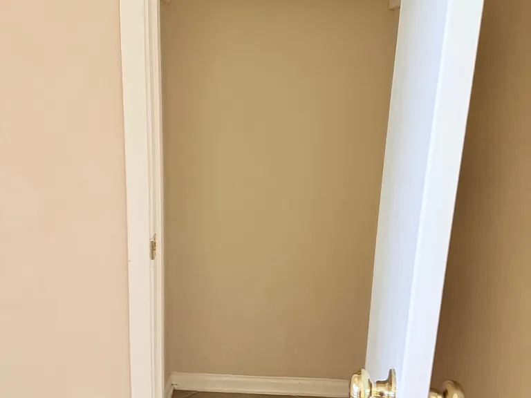 Ricks Apartments — Photo 24