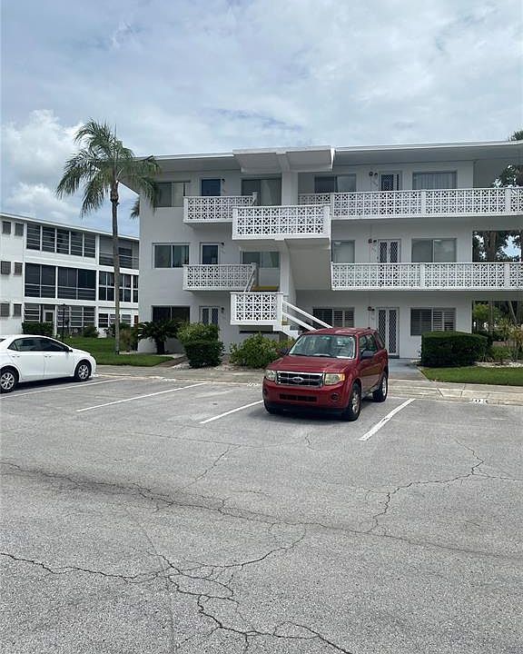 1st image of 11224 82nd Ave APT 301