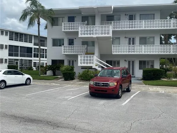 11224 82nd Ave APT 301, Seminole, FL 33772