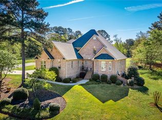 2600 Dog Leg Ln, Seneca, SC 29678