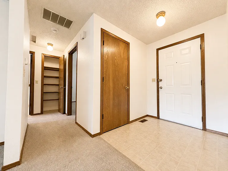 21318 SE Alder Ct — Photo 21