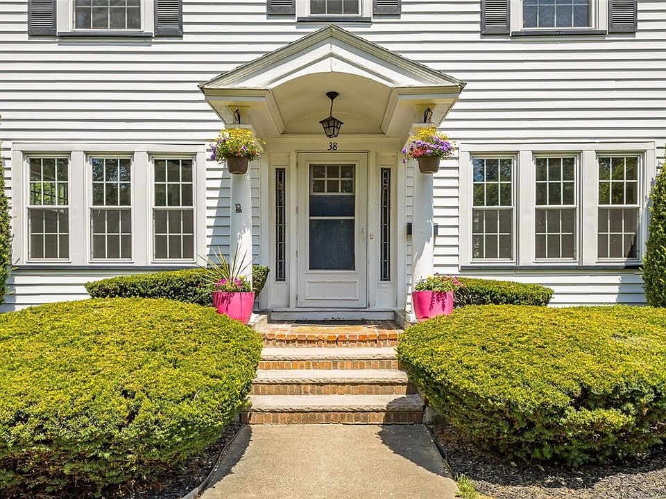 1st image of 38 Barons Rd