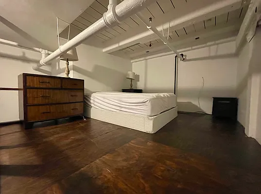 Rented by Carnegie Management Inc | media 6