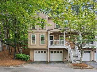 101 Masons Creek Cir, Sandy Springs, GA 30350