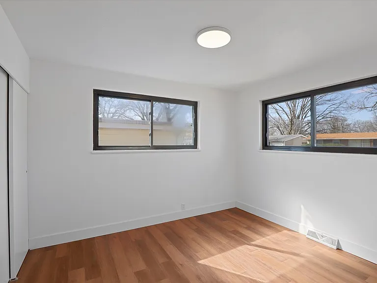 Edgefield Dr — Photo 11