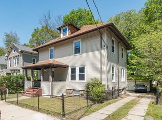 11 Gardenside St, Roslindale, MA 02131