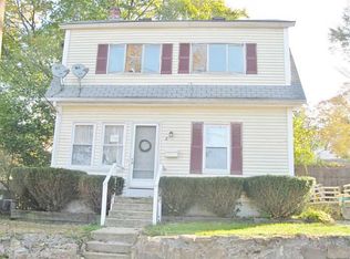 2 Chamberland Ct, West Warwick, RI 02893