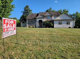 1022 Lancewood Dr, Macedonia, OH 44056