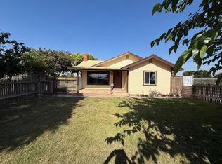 8897 Jacobs Ave, Orange Cove, CA 93646