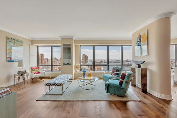 Rented by Nest Seekers International | media 30