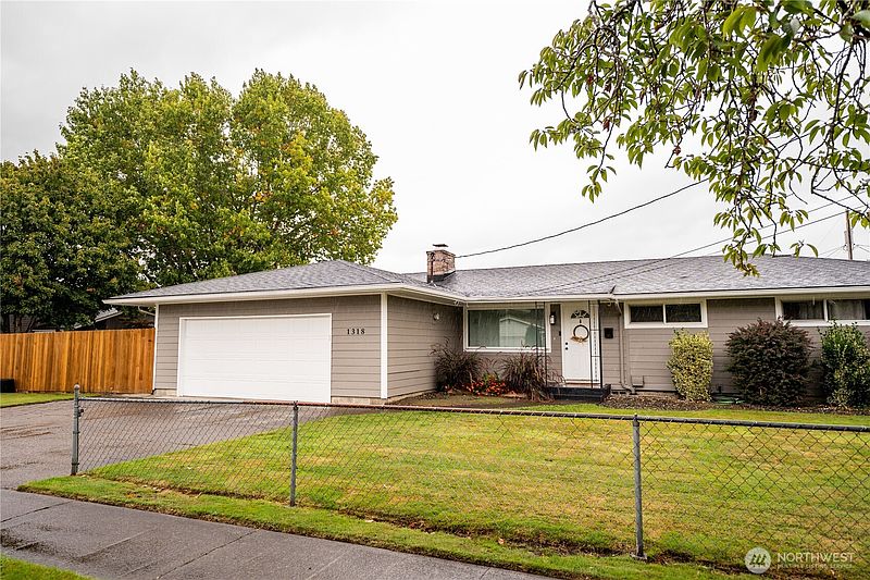 2nd image of 1318 Midland Avenue