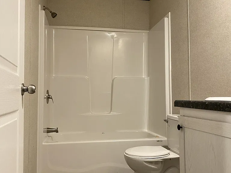 124 N Pine St — Photo 8