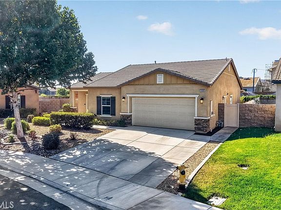 5th image of 26489 Mallory Ct