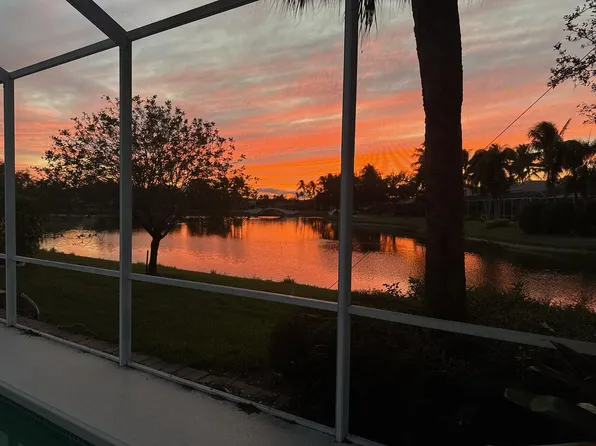 4695 Navassa Ln, Naples, FL 34119