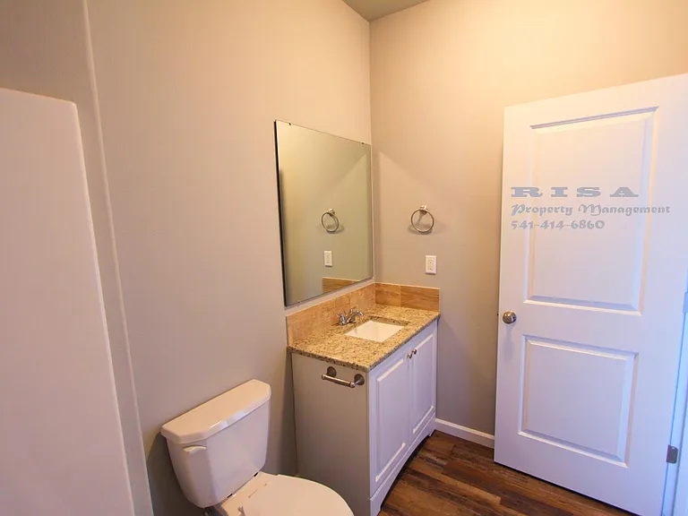 4185 Lancaster Dr NE — Photo 24