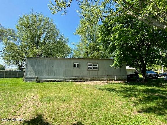 3rd image of 7146 Beach Dr