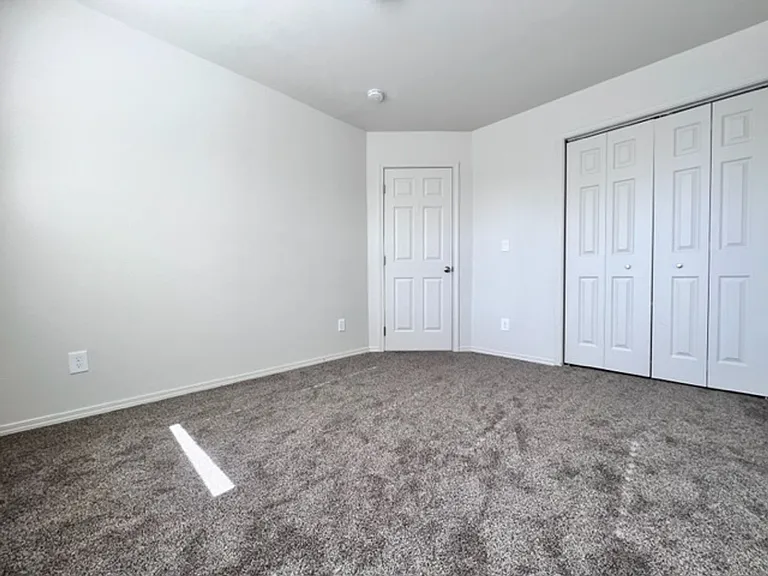 3134 N Blue Springs Ave — Photo 33
