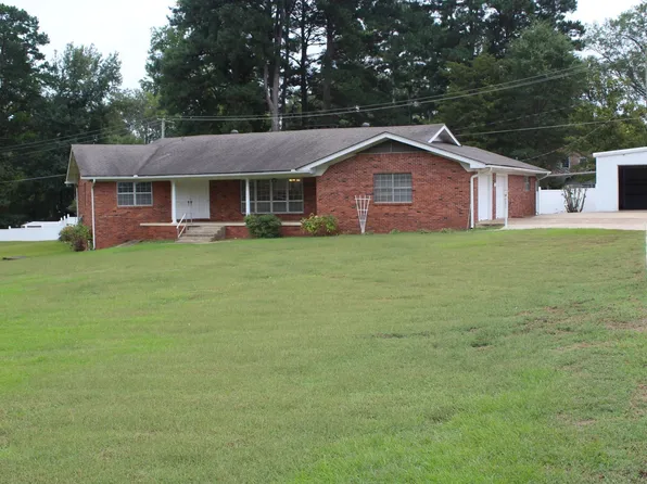 521 W Grumbles St, Nashville, AR 71852