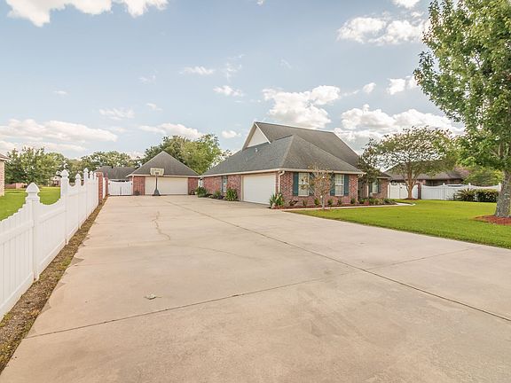 5th image of 104 Sanro Dr