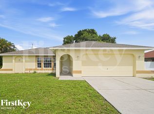 533 NW 13th Ter, Cape Coral, FL 33993