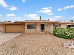 10021 W Prairie Hills Cir, Sun City, AZ 85351