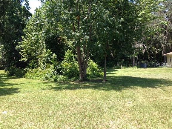 2nd image of 3837 Magnolia Dr