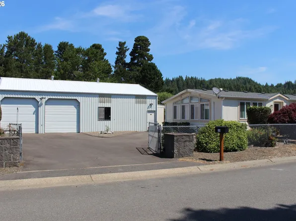 850 Raechel Rd, Lakeside, OR 97449