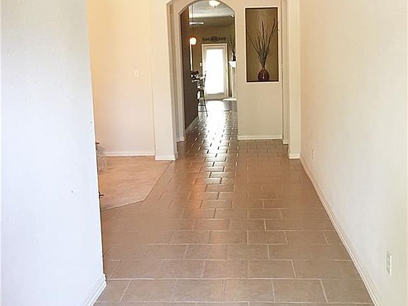 3rd image of 8590 Davis Dr