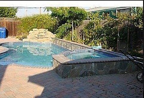 Pool & Spa