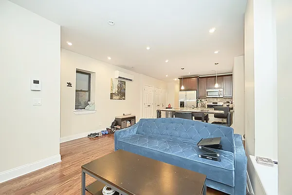 Rented by Keller Williams NYC | media 22