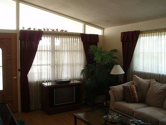 Living Room with Vaulted Ceking